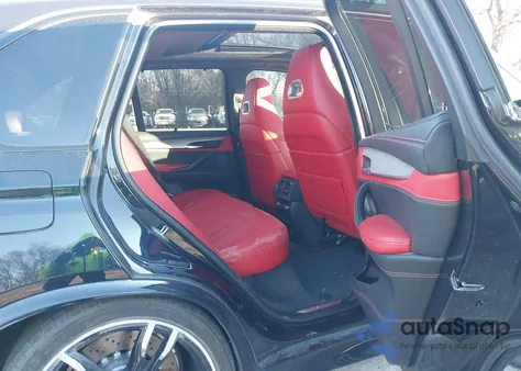 2018 BMW X5 M z USA, uszkodzony, nr VIN 5YMKT6C50J0Y83357